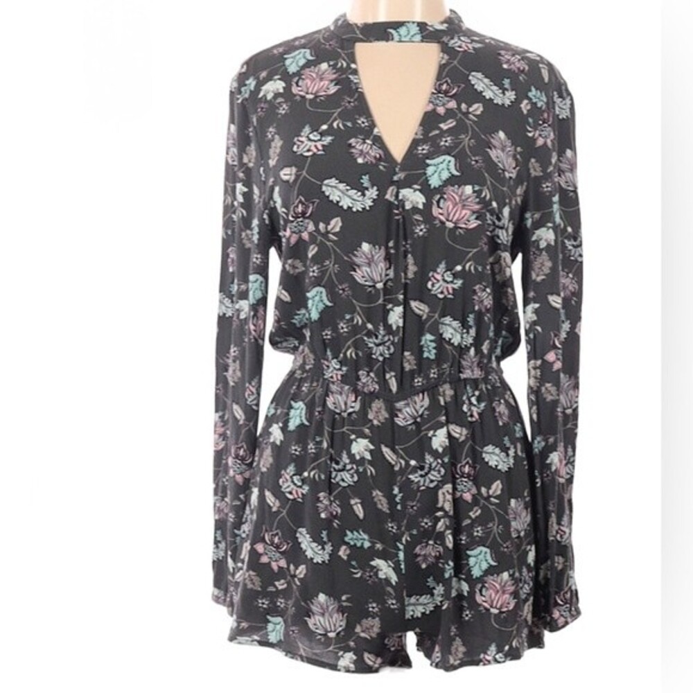 Aeropostale Long Sleeve Gray Pink And Aqua Floral Open Back Romper Size Small